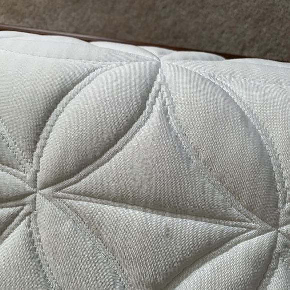 Tempur-pedic Queen sized Cloud Elite Mattress - Picture 3 of 6